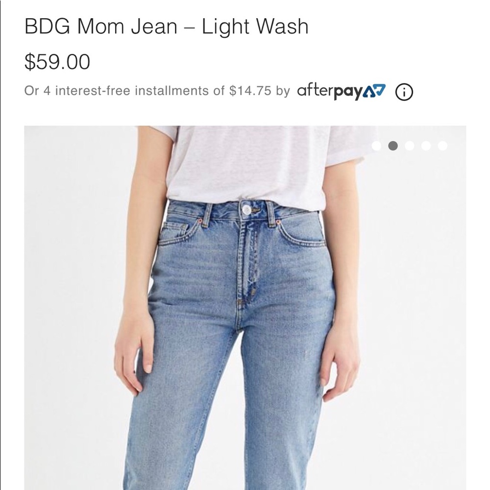 Bdg light wash mom jeans
